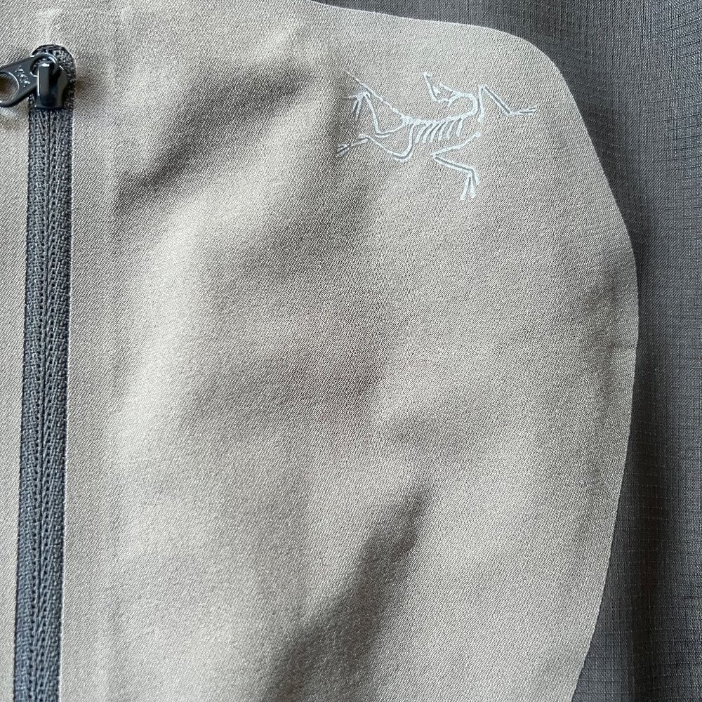 Arc'teryx Shell Jacket In Gray Size Large - Men's - image 2